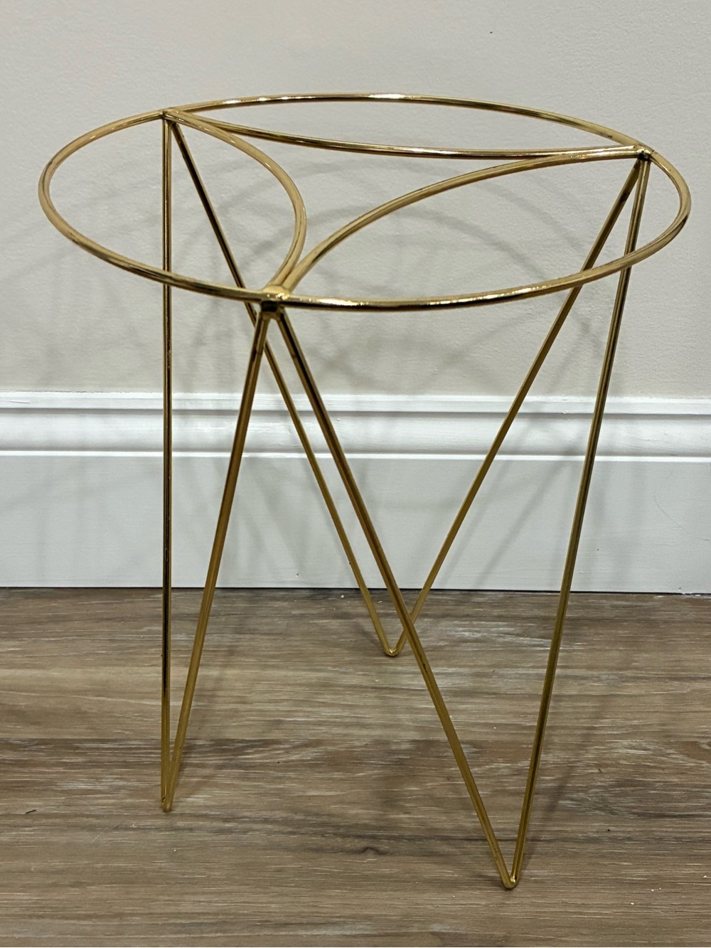 Gold Metal Accent Plant Stand